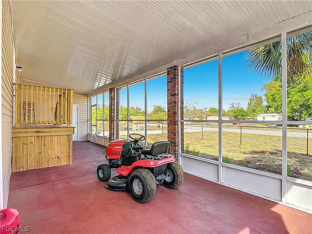 2425 Case Lane North Fort Myers FL 33917