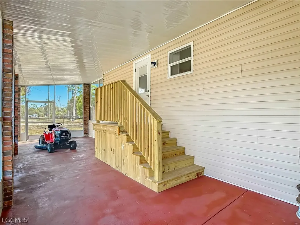 2425 Case Lane North Fort Myers FL 33917