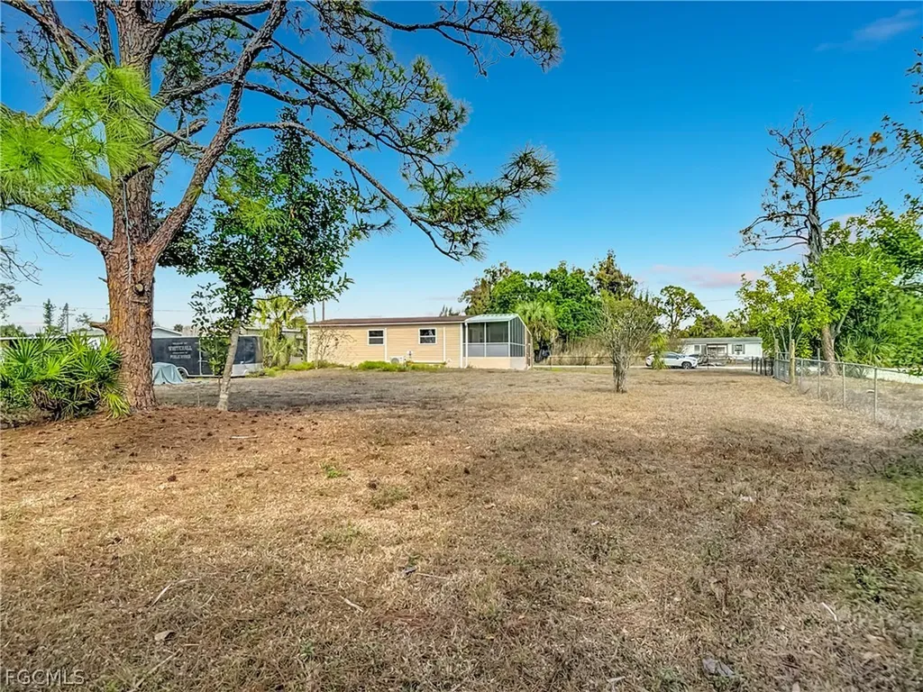 2425 Case Lane North Fort Myers FL 33917