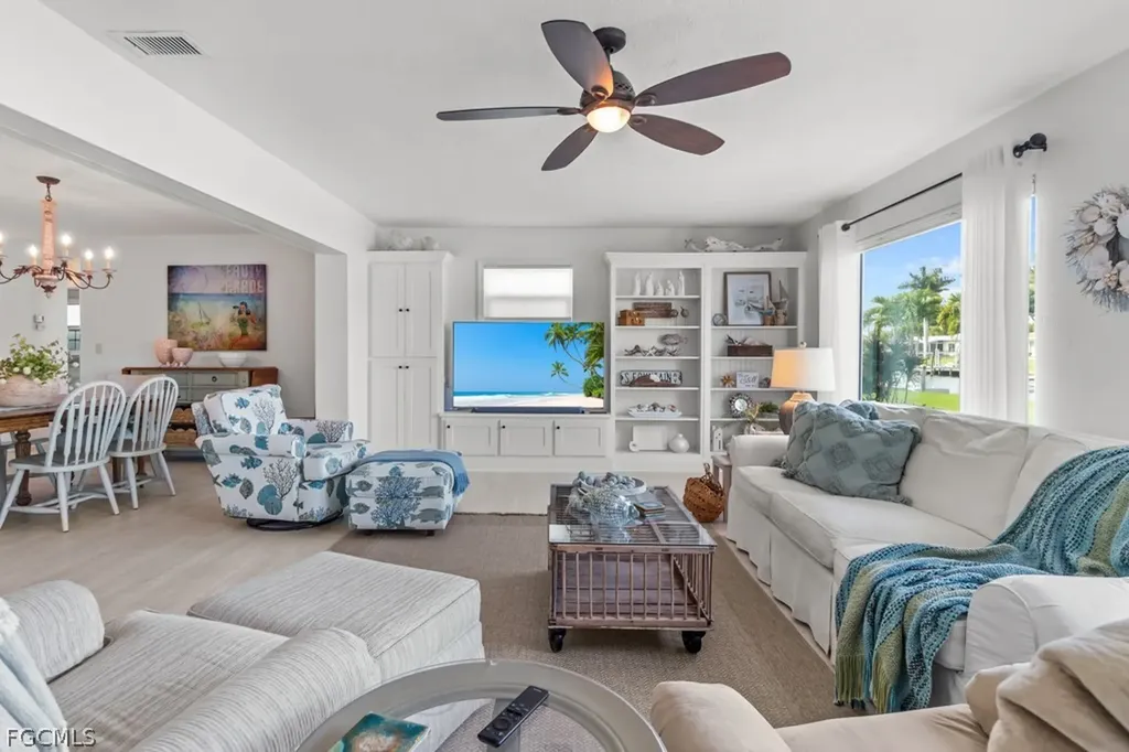 4528 SE 1st Place Cape Coral FL 33904