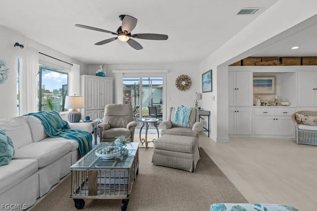4528 SE 1st Place Cape Coral FL 33904