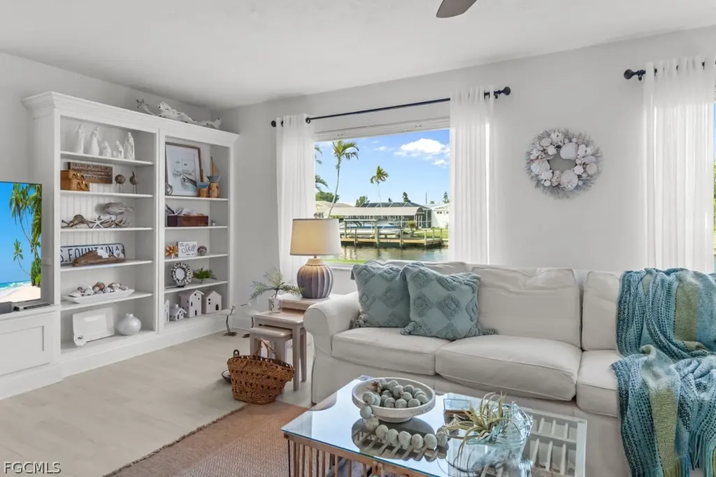 4528 SE 1st Place Cape Coral FL 33904