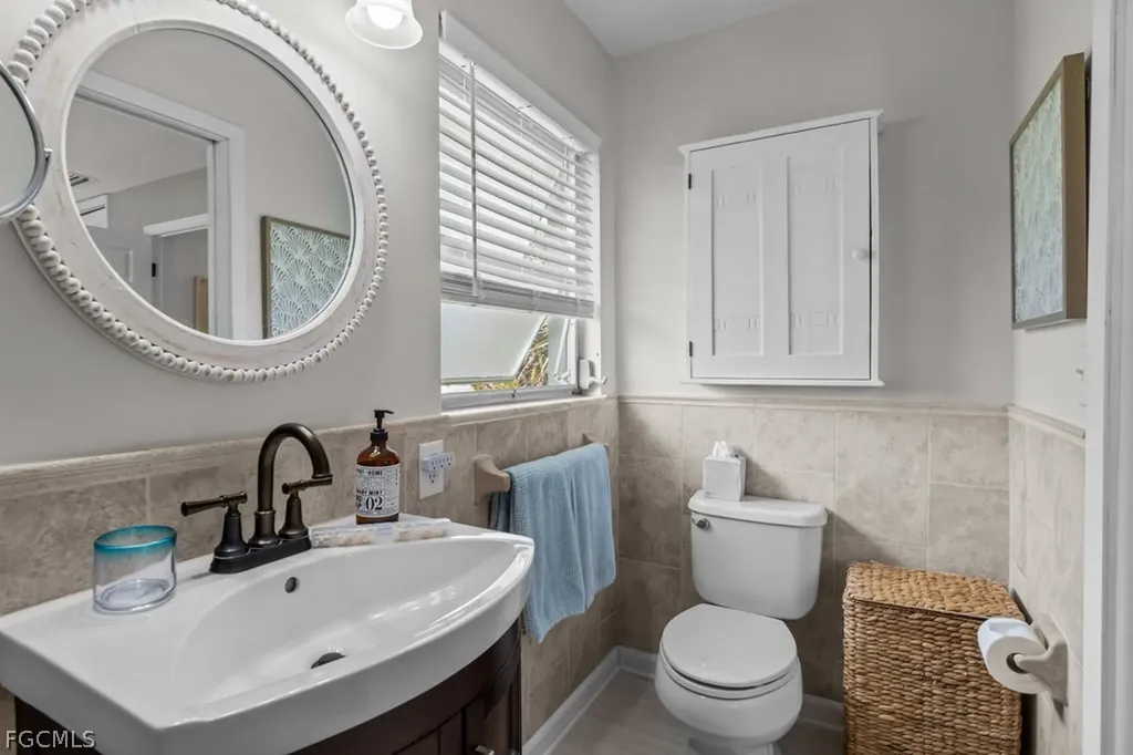 4528 SE 1st Place Cape Coral FL 33904