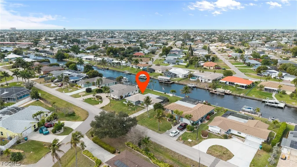4528 SE 1st Place Cape Coral FL 33904