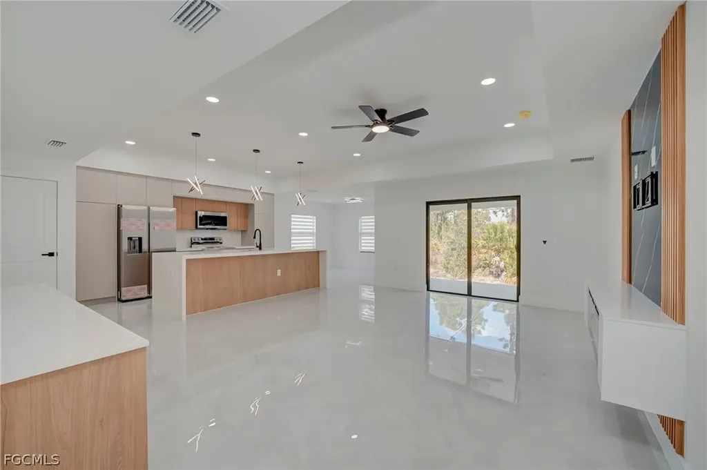 12 W 15th Street Lehigh Acres FL 33972