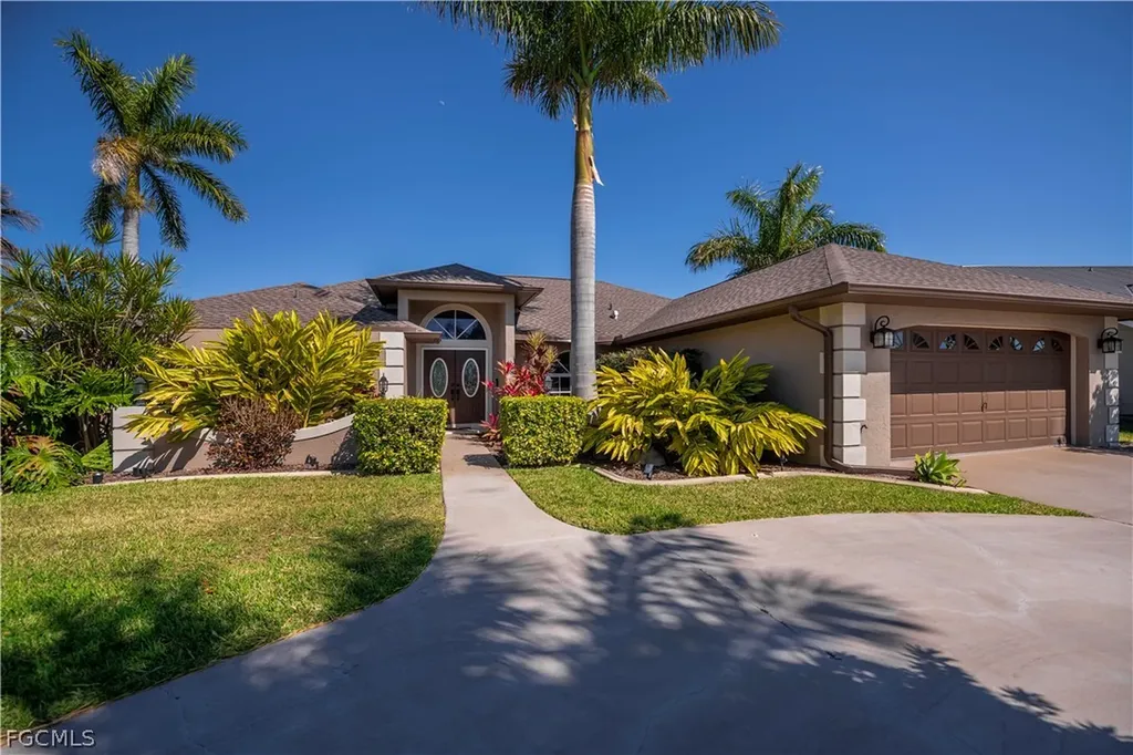4521 SW 2nd Avenue Cape Coral FL 33914