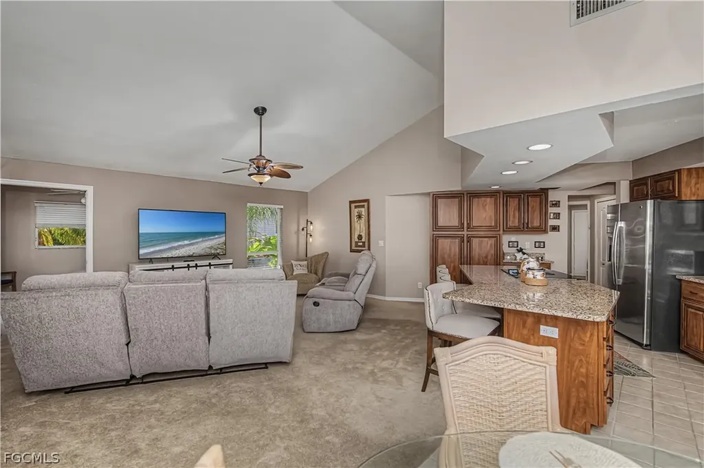 4521 SW 2nd Avenue Cape Coral FL 33914
