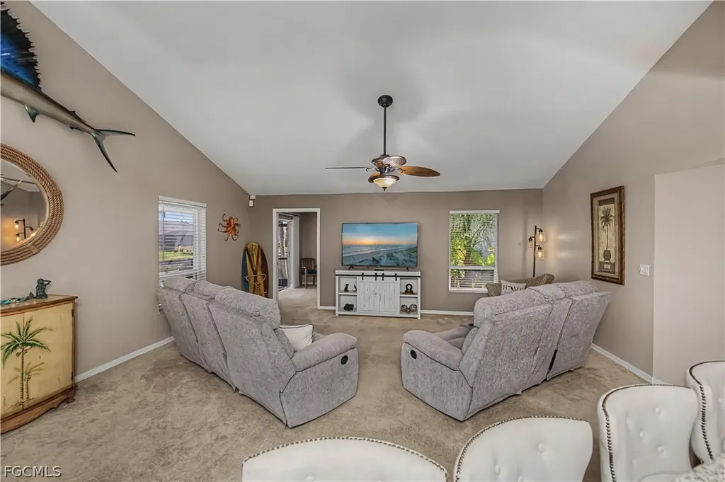 4521 SW 2nd Avenue Cape Coral FL 33914