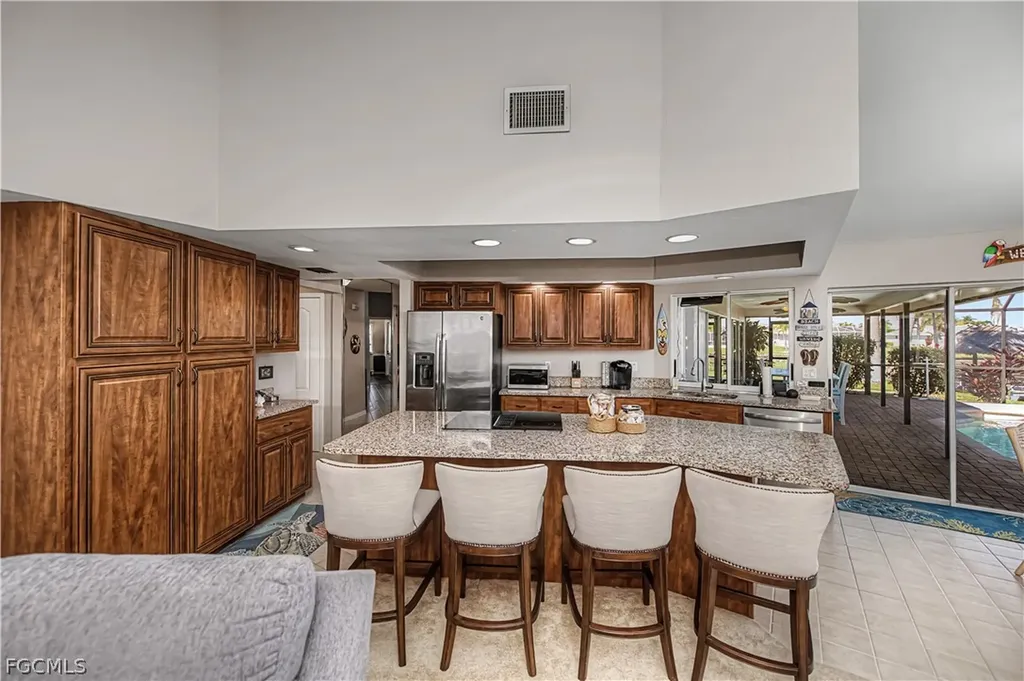 4521 SW 2nd Avenue Cape Coral FL 33914
