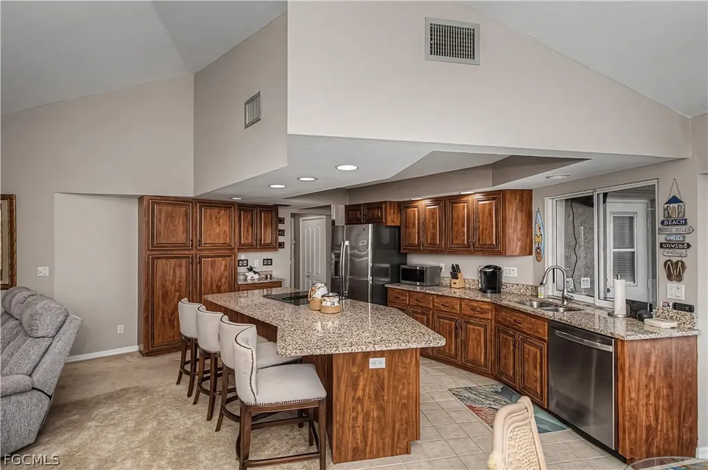 4521 SW 2nd Avenue Cape Coral FL 33914
