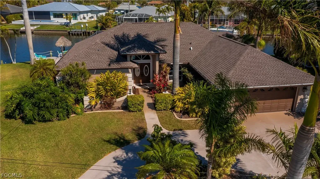 4521 SW 2nd Avenue Cape Coral FL 33914