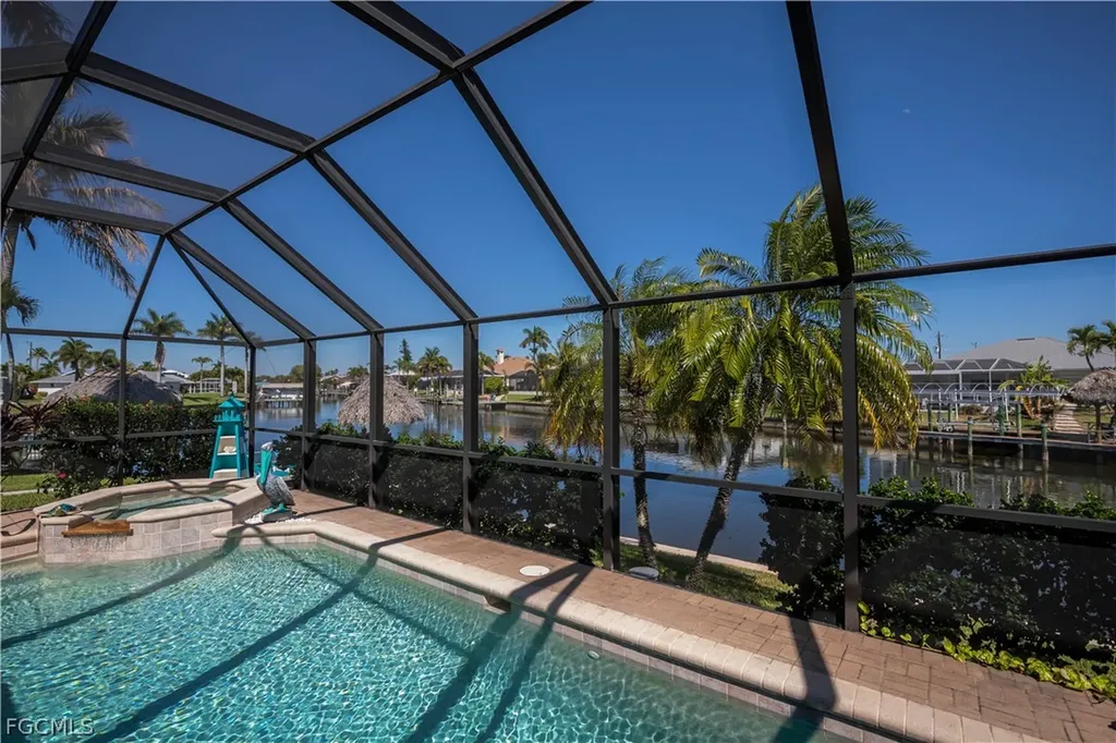 4521 SW 2nd Avenue Cape Coral FL 33914