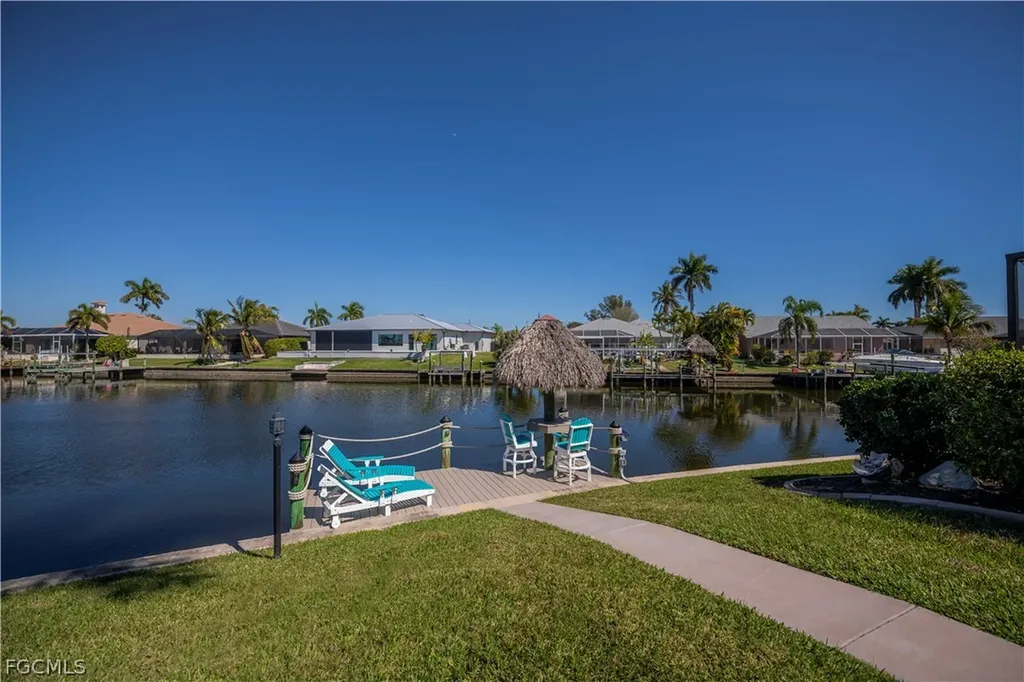 4521 SW 2nd Avenue Cape Coral FL 33914