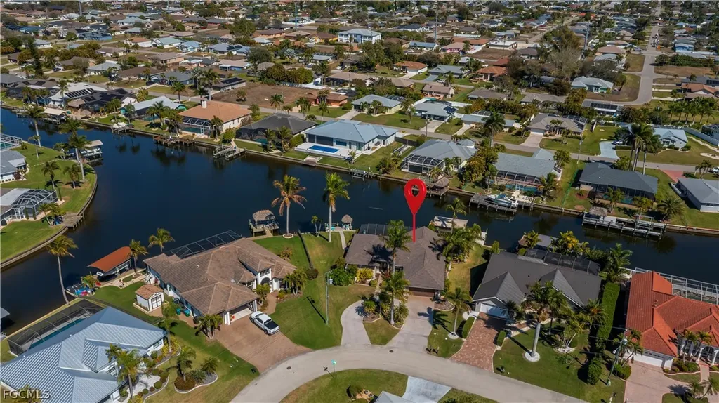 4521 SW 2nd Avenue Cape Coral FL 33914