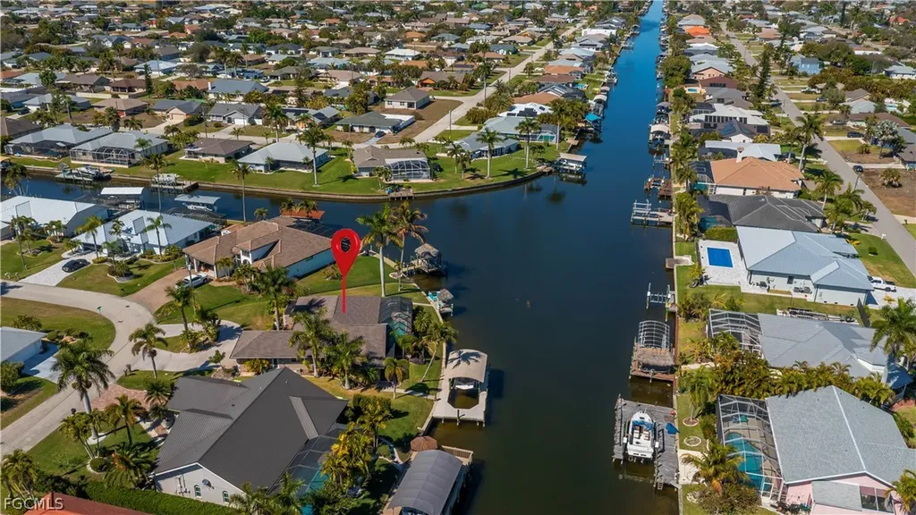 4521 SW 2nd Avenue Cape Coral FL 33914