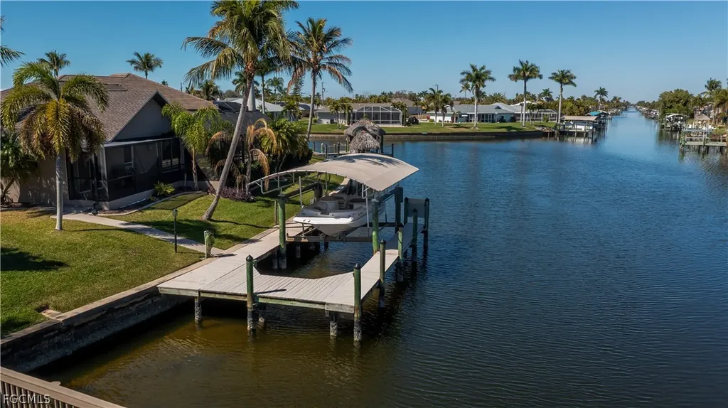 4521 SW 2nd Avenue Cape Coral FL 33914