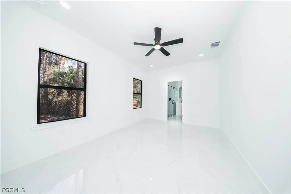 3304 E 15th Street Lehigh Acres FL 33972