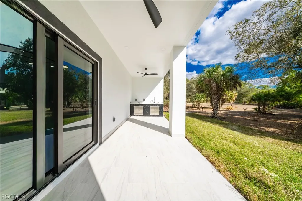 3304 E 15th Street Lehigh Acres FL 33972