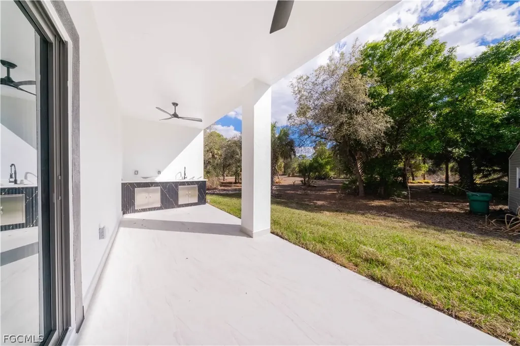 3304 E 15th Street Lehigh Acres FL 33972