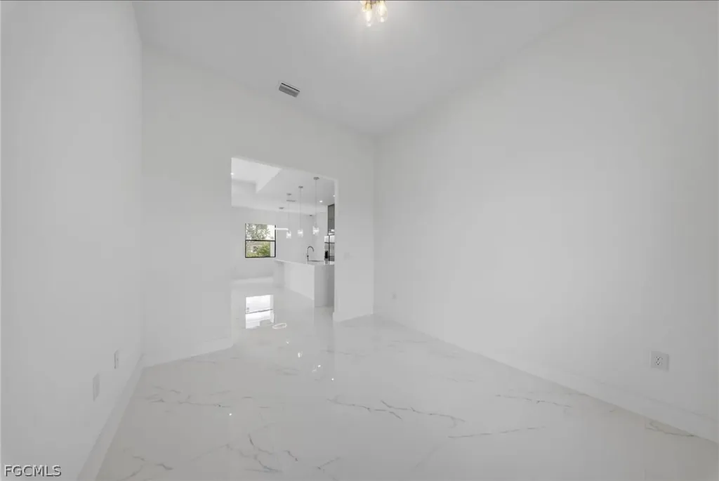 4013 12th Street SW Lehigh Acres FL 33976