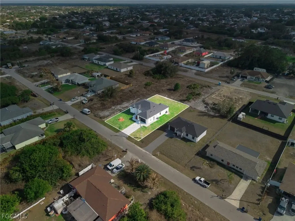 4013 12th Street SW Lehigh Acres FL 33976