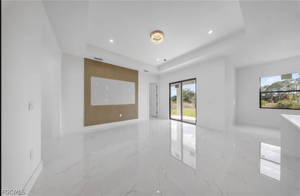 4013 12th Street SW Lehigh Acres FL 33976