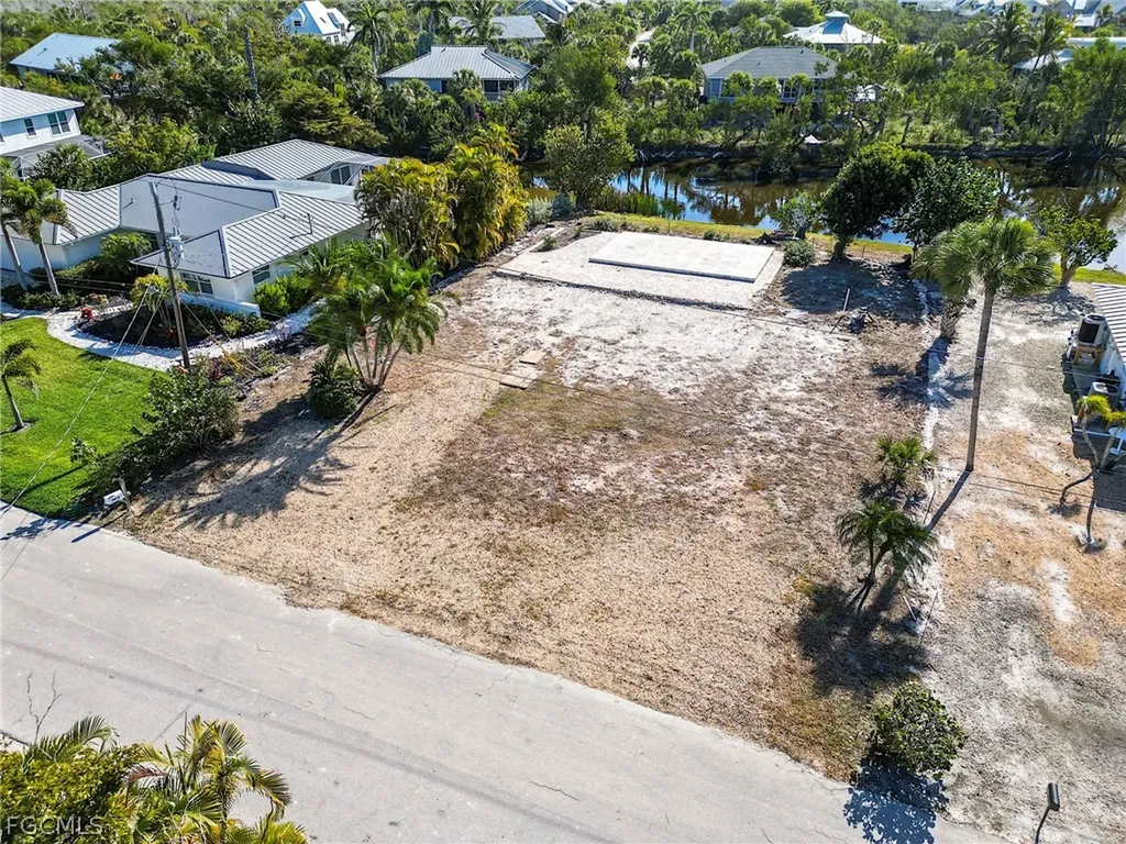 1016 Fish Crow Road Sanibel FL 33957