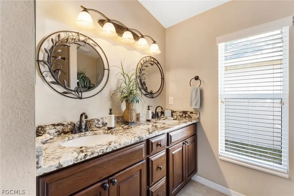 9679 Gladiolus Preserve Circle Fort Myers FL 33908