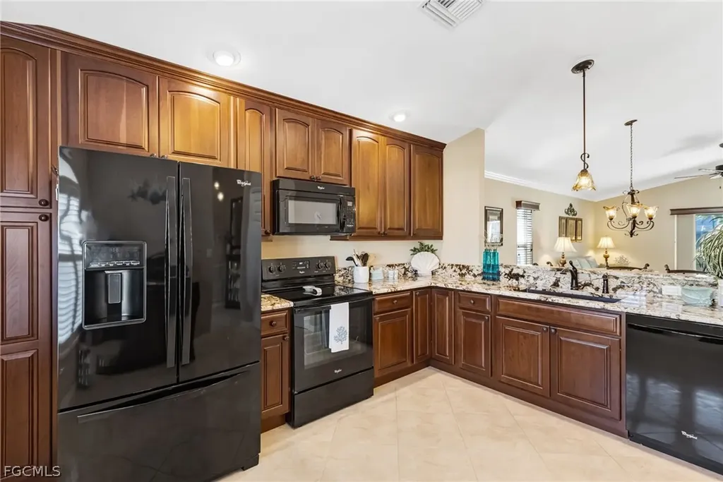 9679 Gladiolus Preserve Circle Fort Myers FL 33908