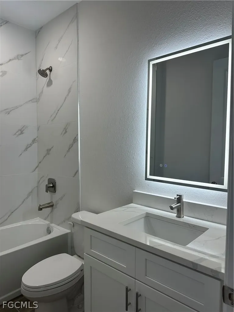 2329 NW 27th Avenue Cape Coral FL 33993