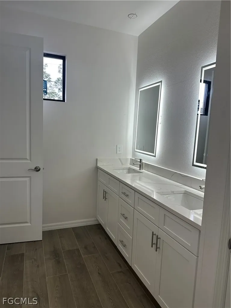 2329 NW 27th Avenue Cape Coral FL 33993