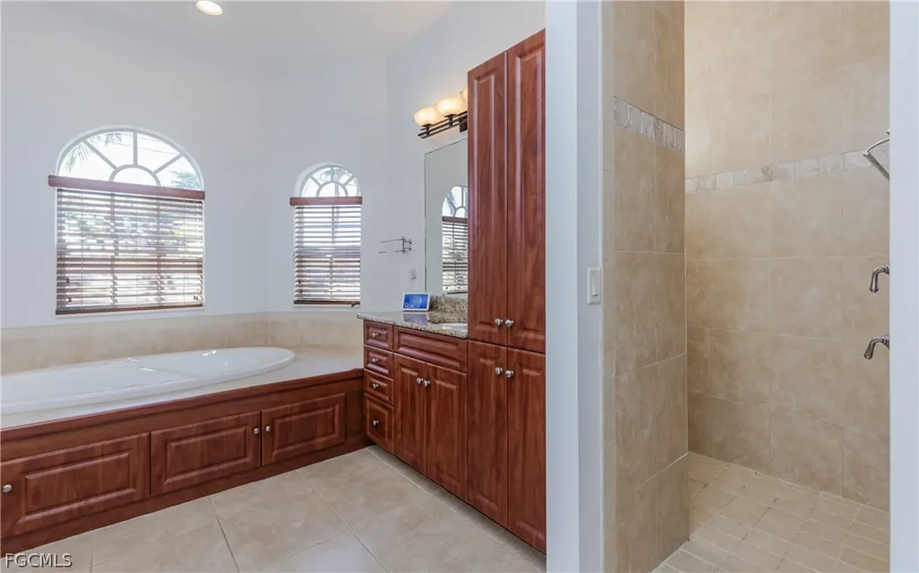 1505 SE 4th Street Cape Coral FL 33990