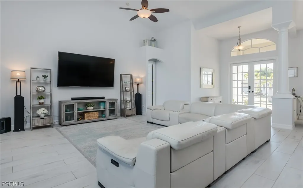 1505 SE 4th Street Cape Coral FL 33990