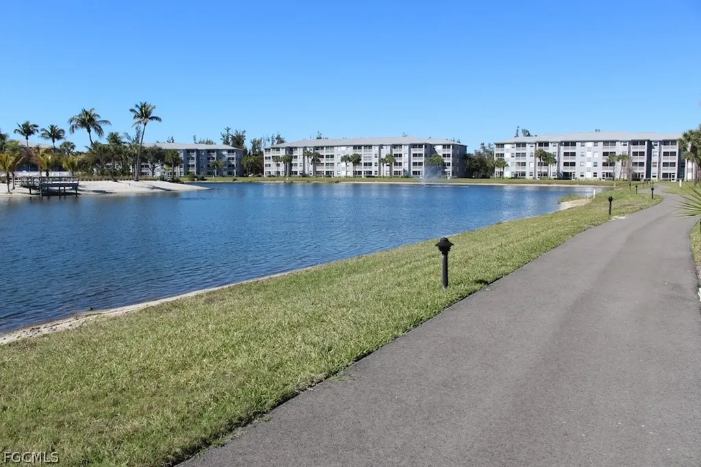 16615 Lake Circle Drive Fort Myers FL 33908