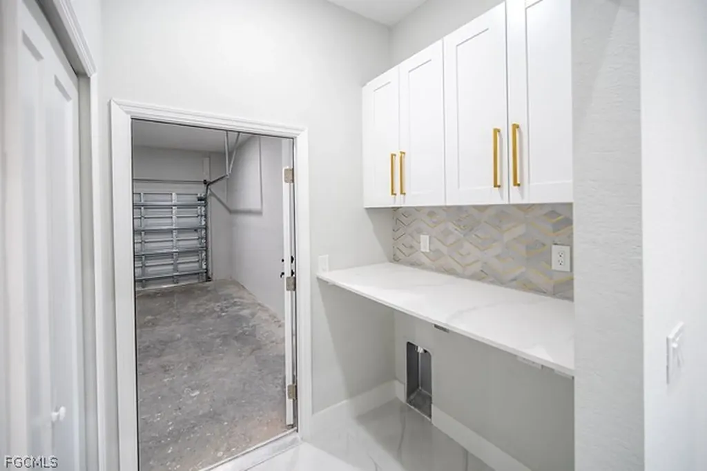 3313 36th Street SW Lehigh Acres FL 33976