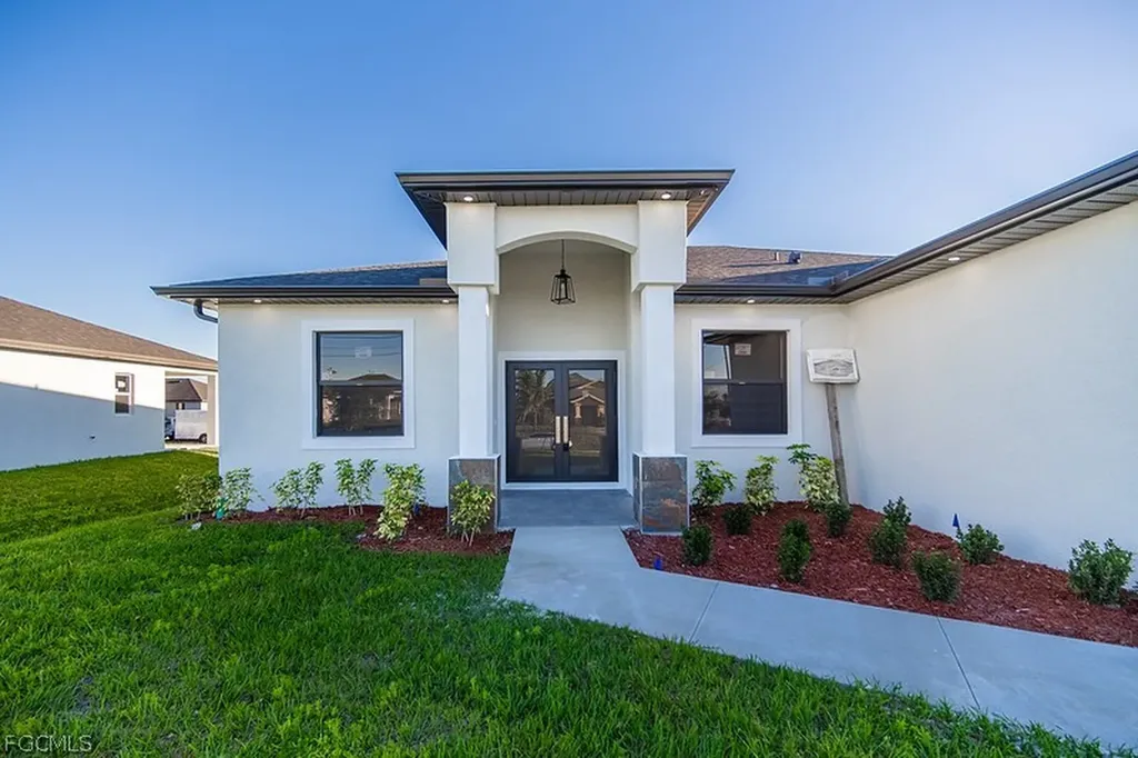 3313 36th Street SW Lehigh Acres FL 33976
