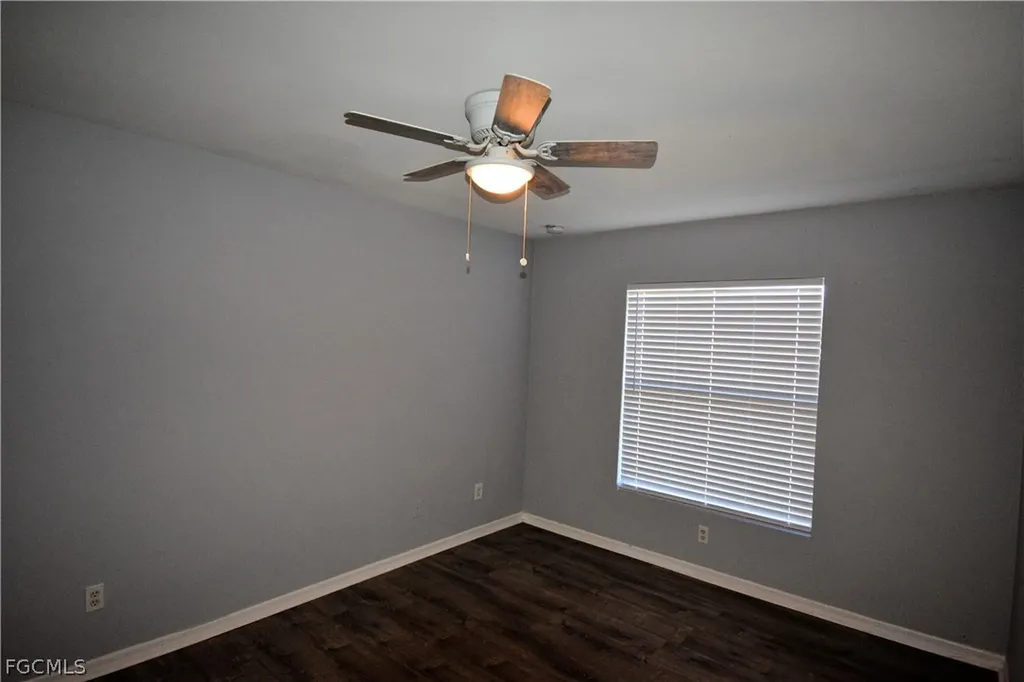 977-979 Graystone Avenue Lehigh Acres FL 33974