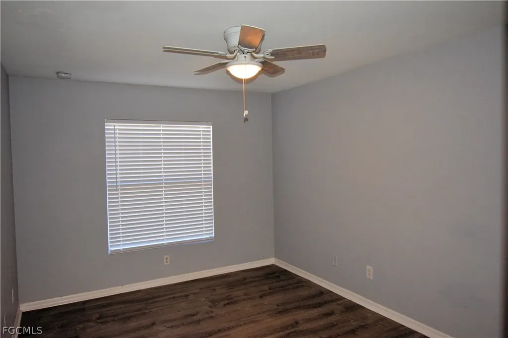 977-979 Graystone Avenue Lehigh Acres FL 33974
