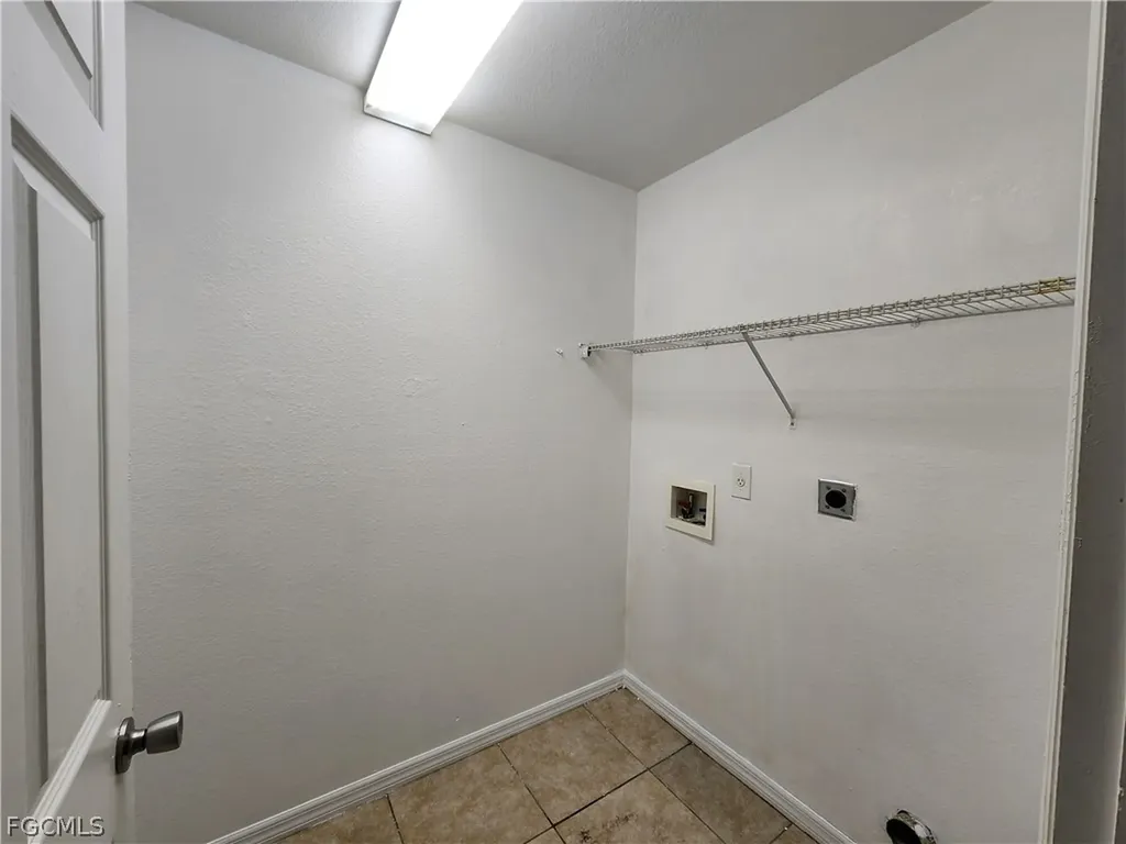 977-979 Graystone Avenue Lehigh Acres FL 33974
