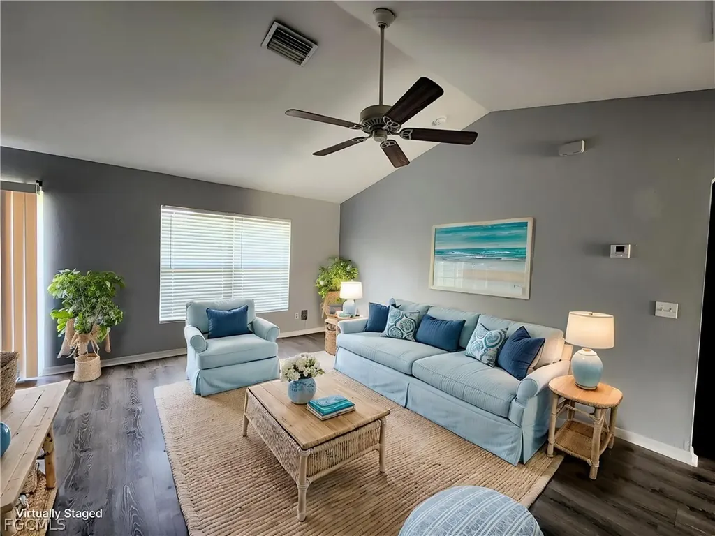 977-979 Graystone Avenue Lehigh Acres FL 33974