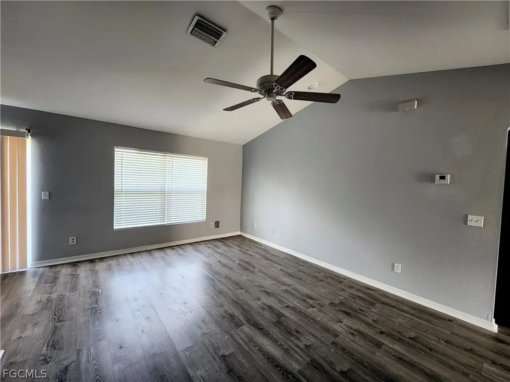 977-979 Graystone Avenue Lehigh Acres FL 33974