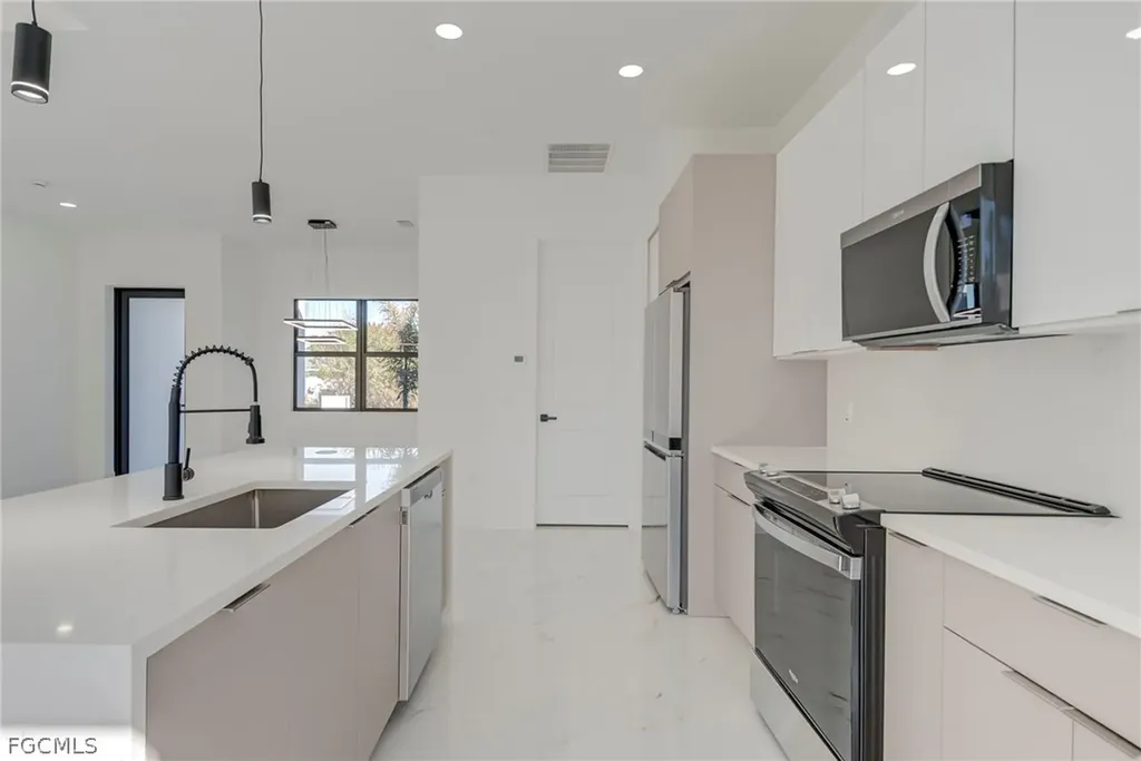 1827 Tomaso Avenue Lehigh Acres FL 33972