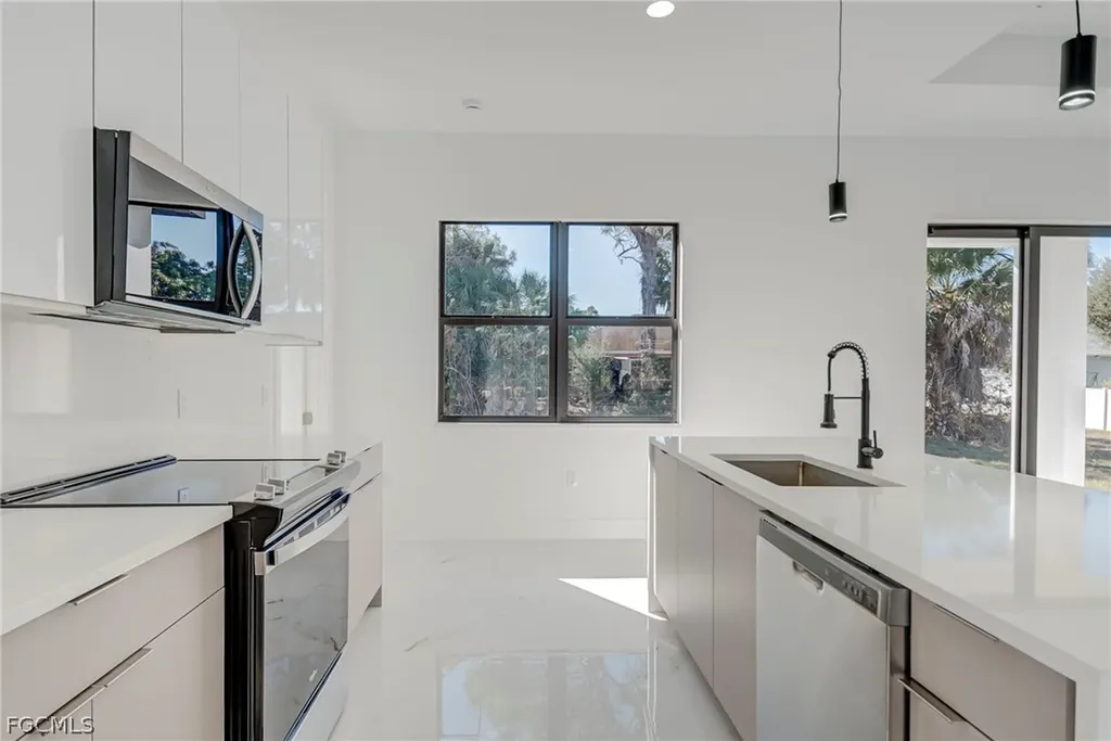 1827 Tomaso Avenue Lehigh Acres FL 33972