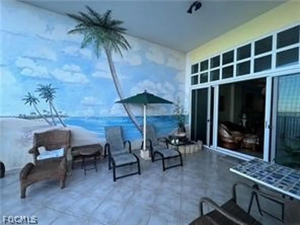 2797 First Street Fort Myers FL 33916