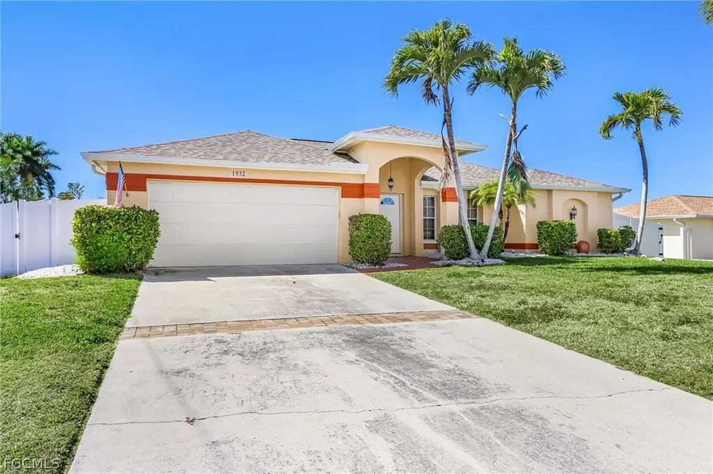 1932 SE 8th Avenue Cape Coral FL 33990