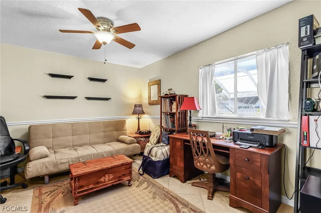 1932 SE 8th Avenue Cape Coral FL 33990