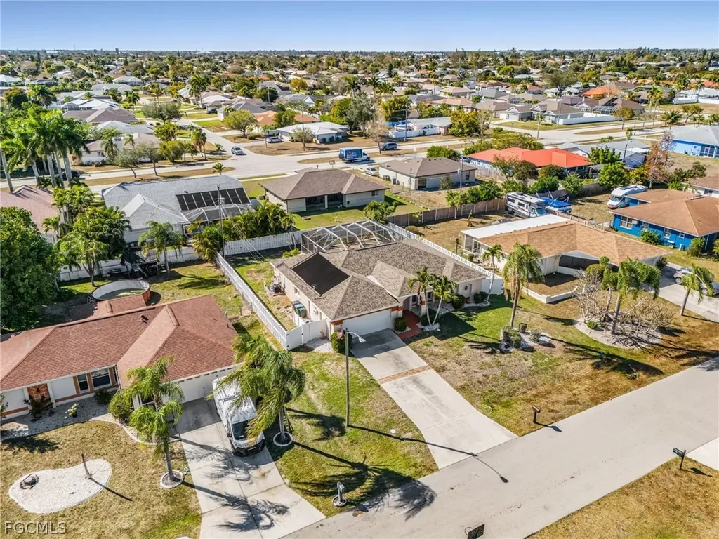 1932 SE 8th Avenue Cape Coral FL 33990