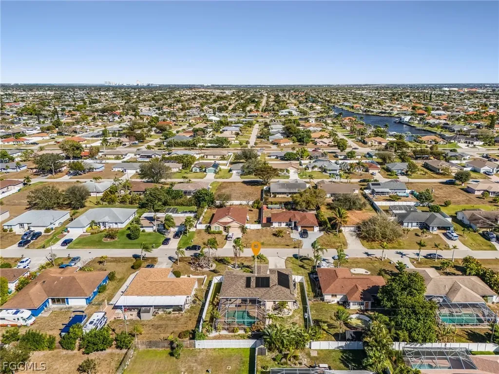 1932 SE 8th Avenue Cape Coral FL 33990