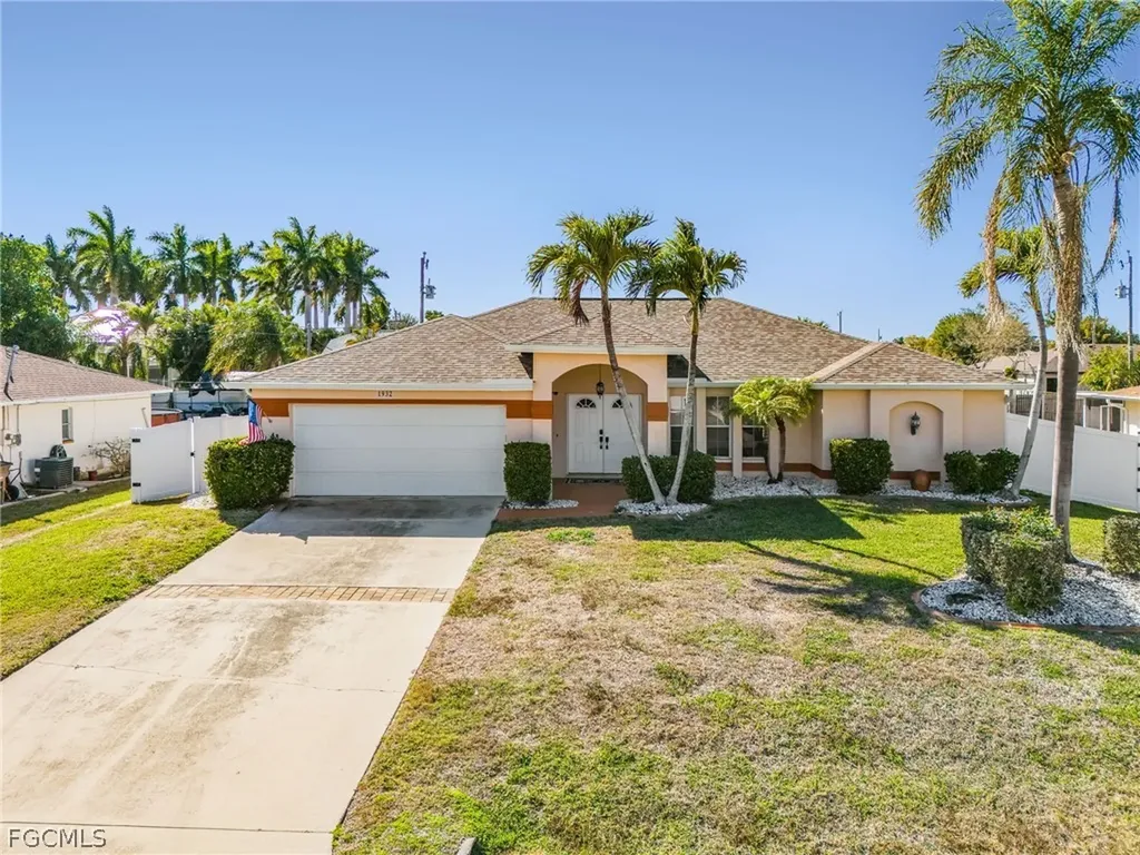 1932 SE 8th Avenue Cape Coral FL 33990