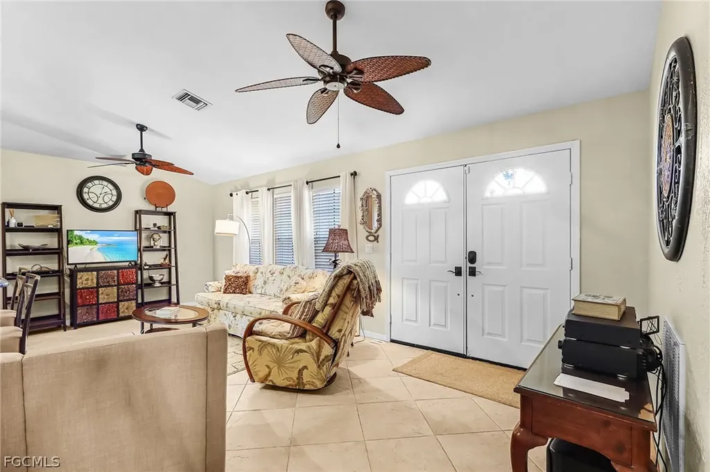 1932 SE 8th Avenue Cape Coral FL 33990
